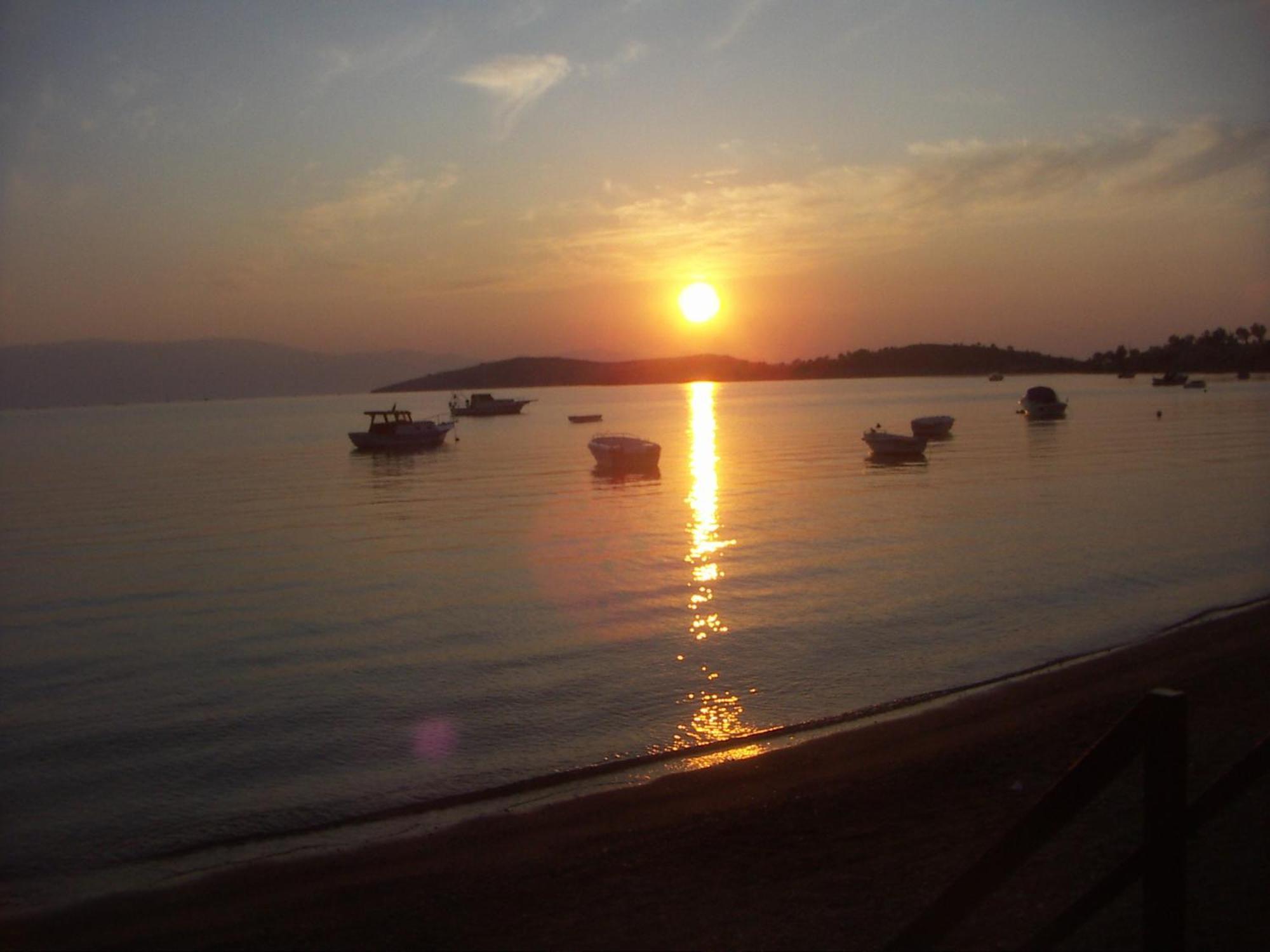 Melaike Hotel Foça Exteriör bild