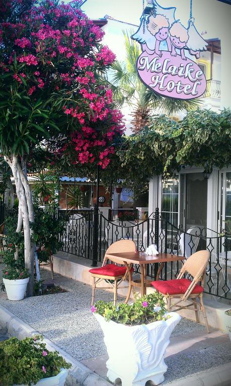 Melaike Hotel Foça Exteriör bild