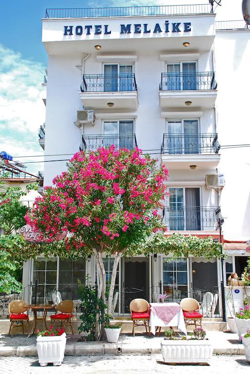 Melaike Hotel Foça Exteriör bild